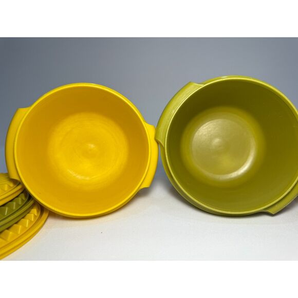 Vintage Tupperware 2 x Green 886-35, Yellow 886-18 with Lids Servalier Container - Picture 5 of 9